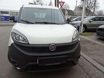 Weiß Gebraucht 2018 Fiat Doblò Van / Kleinbus | € 5.990 (Superpreis)