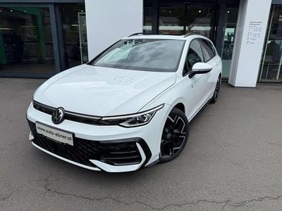 Weiss normal Neu 2025 VW Golf VIII Sport Kombi | € 38.990 (Etwas zu teuer)