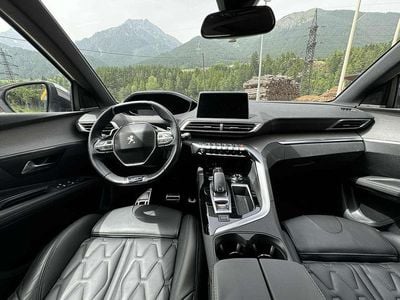 Weiß Gebraucht 2018 Peugeot 3008 S SUV | € 20.500 (Etwas zu teuer)