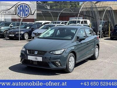 Blau Neu 2025 Seat Ibiza Reference Limousine | € 16.990