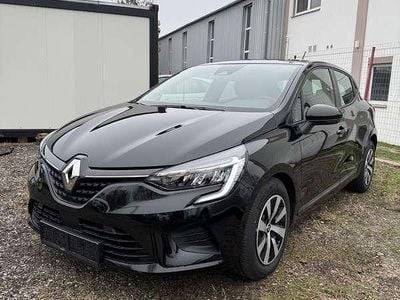 Gebraucht 2022 Renault Clio V Equilibre Limousine | € 12.799 (Fairer Preis)