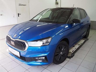 Mittelblau metallic Gebraucht 2022 Skoda Fabia Ambition Limousine | € 14.990 (Etwas zu teuer)