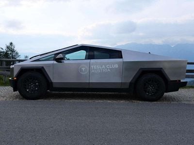 Gebraucht Tesla Cybertruck 441 kW (600 PS) 2024 Grau Abholung