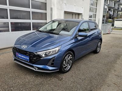 Gebraucht Hyundai i20 GO! 101 PS (74 kW) 2023 Vibrant blue pearl Kleinwagen