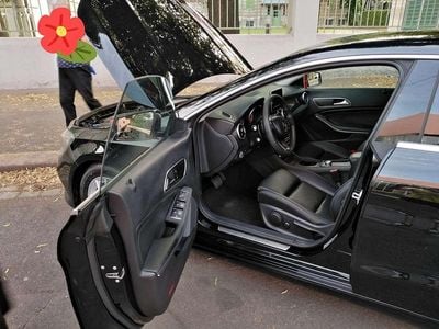 Schwarz Gebraucht 2016 Mercedes CLA200 Shooting Brake Kombi | € 15.500