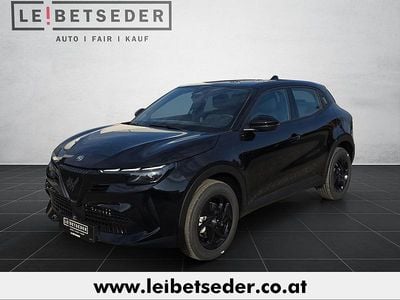 Schwarz Neu 2025 Alfa Romeo GT Junior SUV | € 28.890 (Superpreis)