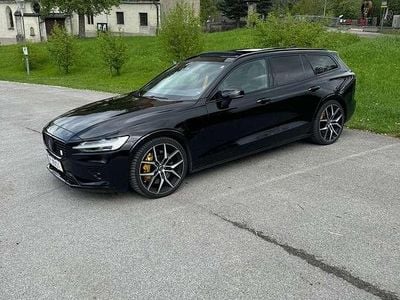 Gebraucht Volvo V60 310 PS (228 kW) 2022 Schwarz Kombi