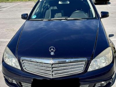 Gebraucht Mercedes C200 Classic 136 PS (100 kW) 2010 Blau Kombi