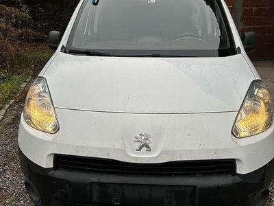 Gebraucht 2014 Peugeot Partner Van / Kleinbus | € 3.600