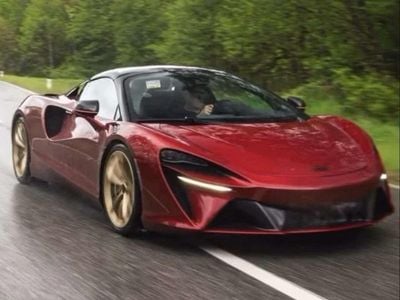 Rot Gebraucht 2025 McLaren Artura Coupé | € 298.000 (Fairer Preis)