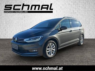 Dunkelgrau metallic Gebraucht 2018 VW Touran Van / Kleinbus | € 18.490 (Etwas zu teuer)