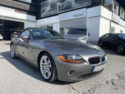 Grau Gebraucht 2003 BMW Z4 Cabrio | € 17.880