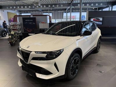 Schwarz Neu 2025 Alfa Romeo GT Junior Edizione Speciale SUV | € 34.490 (Etwas zu teuer)