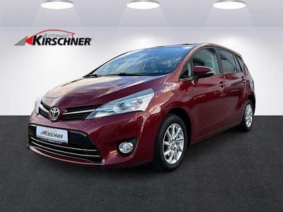 Rot Gebraucht 2016 Toyota Verso Edition Van / Kleinbus | € 11.900