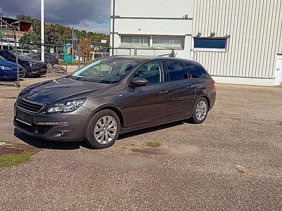 Silber Gebraucht 2017 Peugeot 308 SW Active Kombi | € 6.999