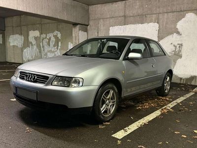 Gebraucht Audi A3 125 PS (91 kW) 1997 Silber Kleinwagen