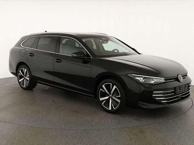 Schwarz Neu 2025 VW Passat Pro Kombi | € 48.869 (Guter Preis)