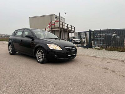Schwarz Gebraucht 2007 Kia Ceed EX Kleinwagen | € 3.700