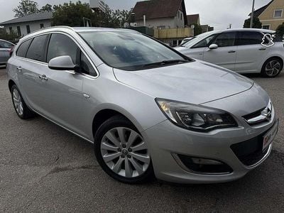 Silber Gebraucht 2013 Opel Astra Cosmo Kombi | € 5.990 (Etwas zu teuer)