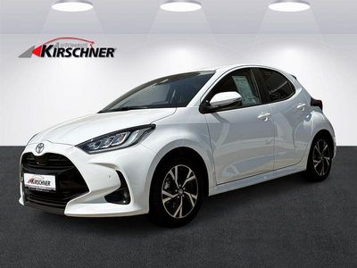 Gebraucht Toyota Yaris Active 92 PS (67 kW) 2025 Weiss  normal Kleinwagen