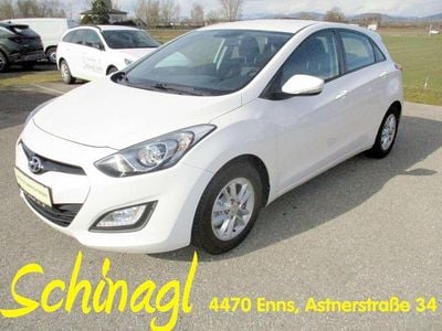 Gebraucht Hyundai i30 99 PS (72 kW) 2013 Weiß Limousine