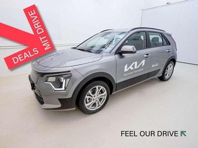 Grau Gebraucht 2024 Kia e-Niro Silver SUV | € 33.690