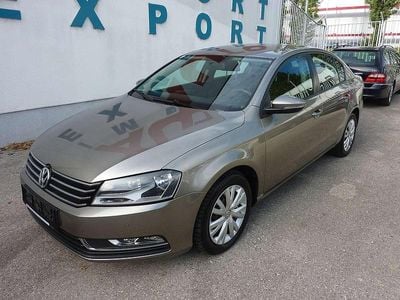 Braun Gebraucht 2014 VW Passat Trendline Limousine | € 14.990 (Teuer)