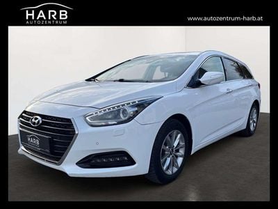 Weiß Gebraucht 2017 Hyundai i40 Premium Kombi | € 11.990