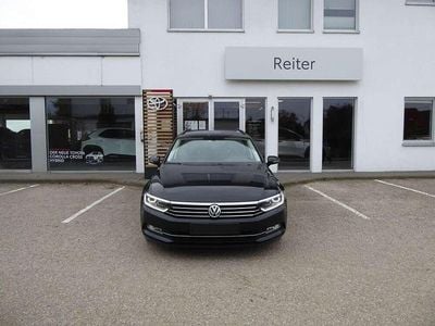 Gebraucht VW Passat 120 PS (88 kW) 2019 Schwarz Kombi