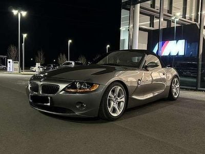 Grau Gebraucht 2003 BMW Z4 Cabrio | € 13.900