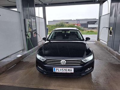 Schwarz Gebraucht 2018 VW Passat Comfortline Kombi | € 15.000 (Etwas zu teuer)