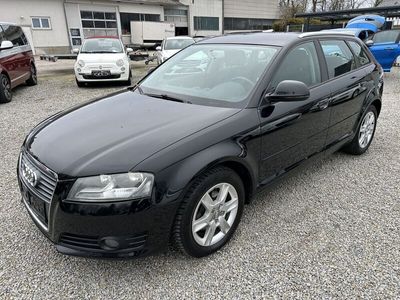 gebraucht Audi A3 1.6 TDI Attraction/1.BESITZ/WENIG KM