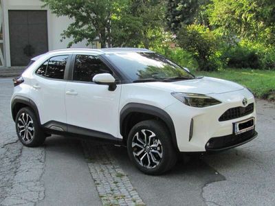 gebraucht Toyota Yaris Cross 1,5 VVT-i Hybrid Active Drive Aut.