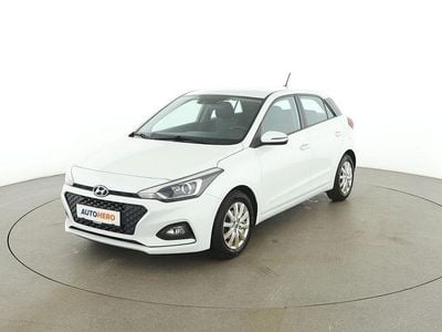 Weiß Gebraucht 2018 Hyundai i20 Edition Limousine | € 10.690 (Etwas zu teuer)