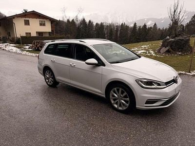 Gebraucht VW Golf VII Highline 150 PS (110 kW) 2018 Weiß Kombi