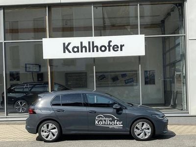 Gebraucht VW Golf VIII Life 115 PS (84 kW) 2025 Mittelgrau  metallic Limousine