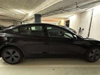 Schwarz Gebraucht 2022 Tesla Model 3 Standard Range Limousine | € 28.500 (Fairer Preis)