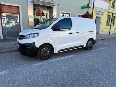 Gebraucht Opel Vivaro 102 PS (75 kW) 2020 Weiß Van / Kleinbus