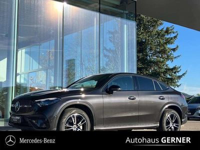 Grau Gebraucht 2024 Mercedes GLC300e SUV | € 71.000 (Teuer)