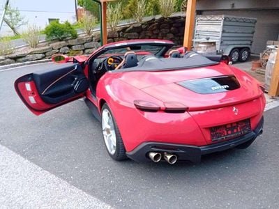 Rot Gebraucht 2025 Ferrari Roma Cabrio | € 365.000
