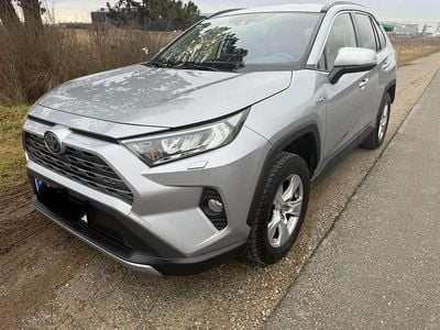 Silber Gebraucht 2021 Toyota RAV4 Active SUV | € 29.990 (Fairer Preis)