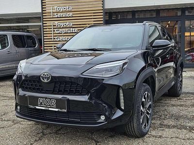 Schwarz Neu 2025 Toyota Yaris Hybrid Active Limousine | € 29.990 (Fairer Preis)