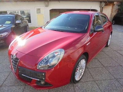 Rot Gebraucht 2015 Alfa Romeo Giulietta Distinctive Limousine | € 10.990