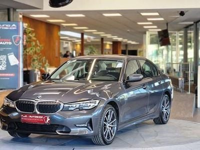 Grau Gebraucht 2020 BMW 330e Advantage Limousine | € 24.480