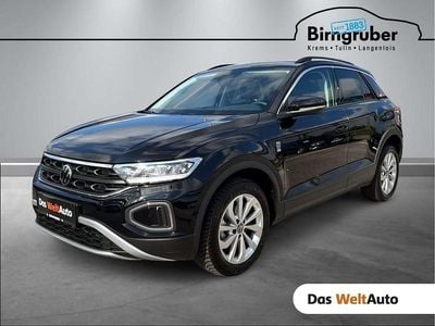 Schwarz metallicperleffektno Gebraucht 2024 VW T-Roc Life SUV | € 24.970 (Guter Preis)