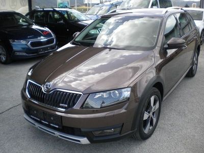 gebraucht Skoda Octavia Combi 4x4 Scout TDI DSG