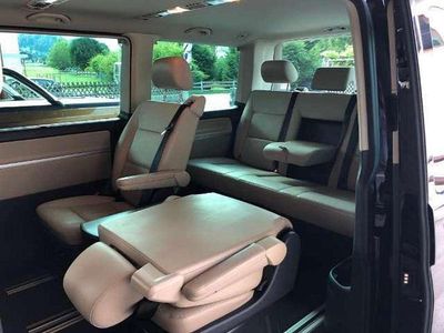 Schwarz Gebraucht 2015 VW Multivan Van | € 24.999