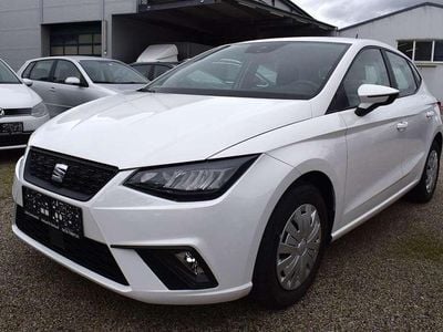 Weiß Gebraucht 2023 Seat Ibiza Reference Limousine | € 12.990 (Fairer Preis)