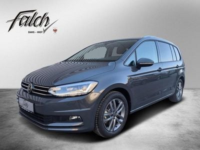 Mittelgrau metallic Neu 2025 VW Touran Van / Kleinbus | € 47.990 (Teuer)