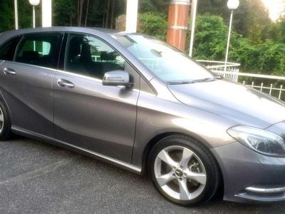 Grau Gebraucht 2014 Mercedes 200 Edition Limousine | € 11.900